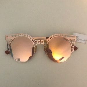 Quay Fleur sunglasses